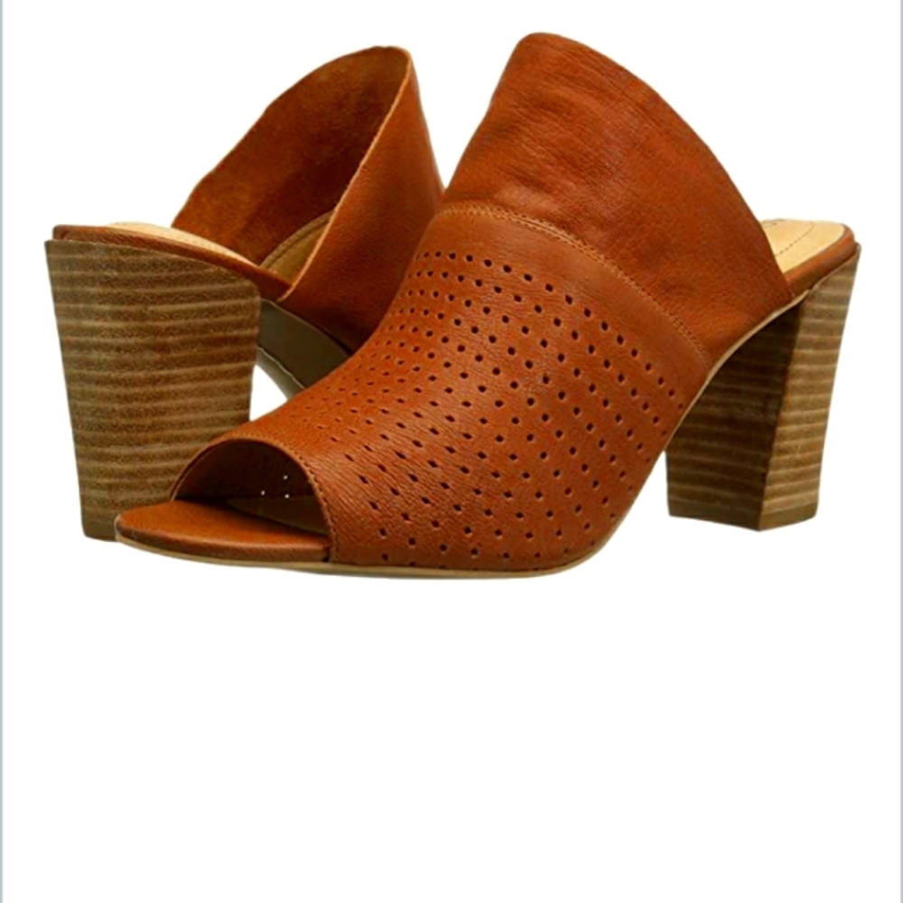 Adam Tucker Me Too Mackey Sandals